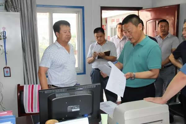 省運管局副局長袁新一行到隴運集團公司調研檢查安全管理工作