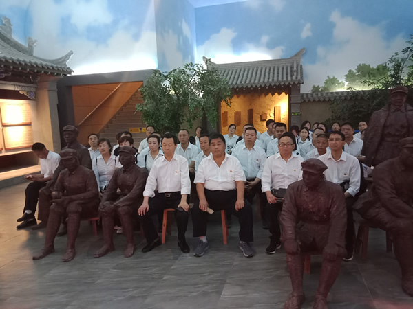 隴運集團公司黨委開展“不忘初心、牢記使命”紀念建黨98周年主題黨日活動