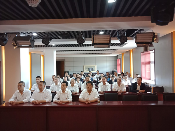 隴運集團公司黨委開展“不忘初心、牢記使命”紀念建黨98周年主題黨日活動